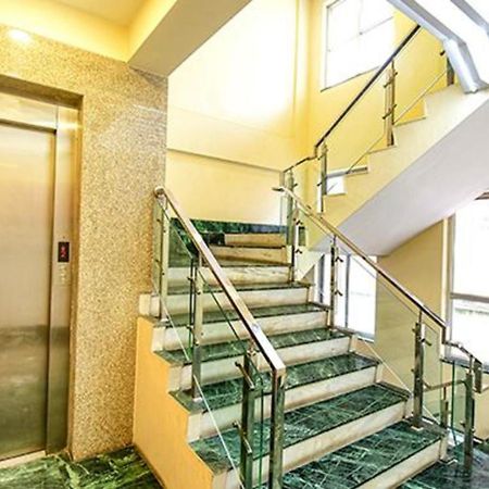 Fabhotel Stay Inn International - Nr Sealdah Station 콜카타 외부 사진