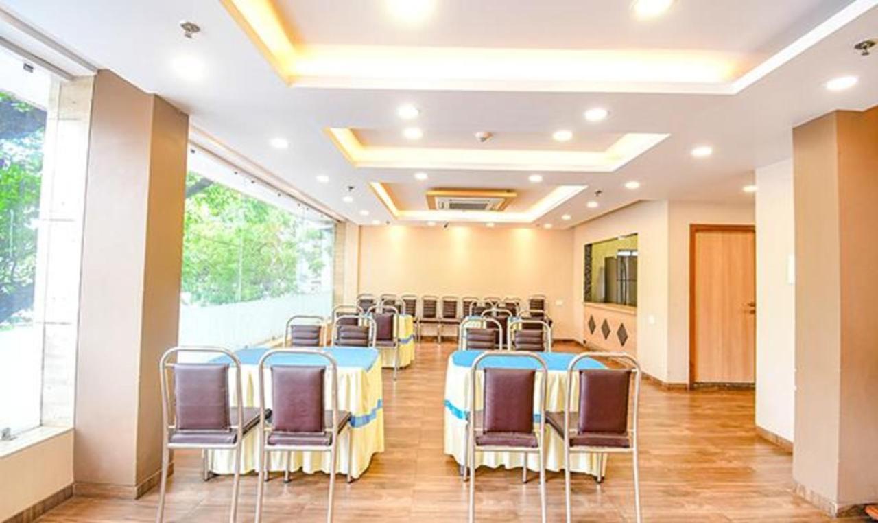 Fabhotel Stay Inn International - Nr Sealdah Station 콜카타 외부 사진